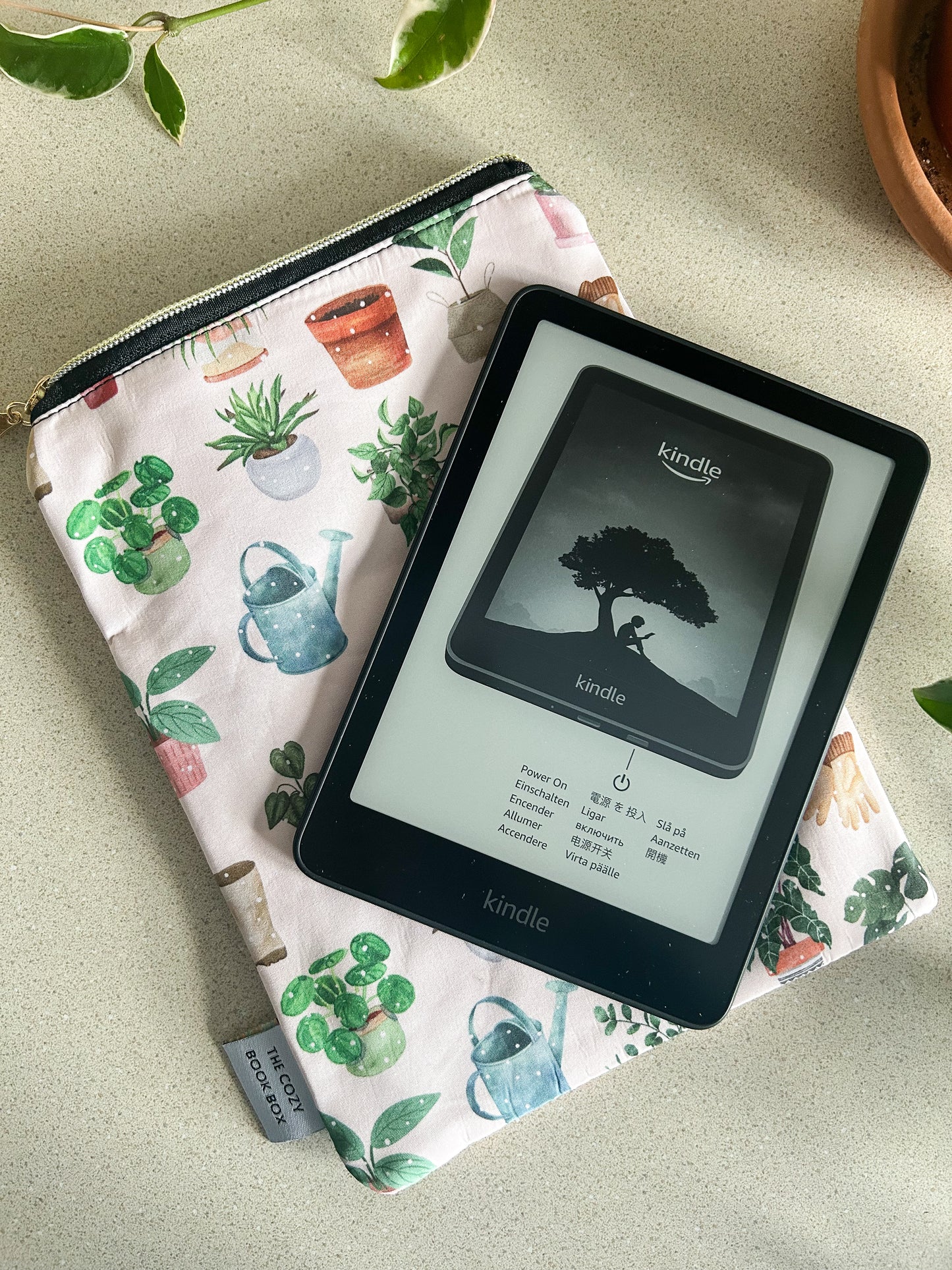 Plant Lover’s Kindle Sleeve