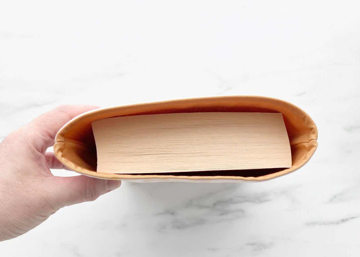 Birds in flight - padded book sleeve, book pouch