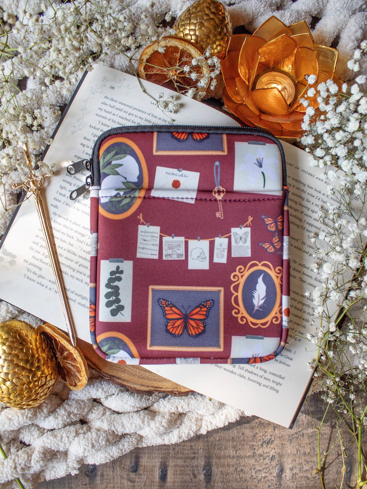 Dark Academia Neoprene E-Reader/ Tablet Sleeve