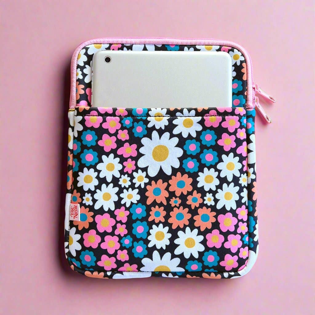 E-reader / Tablet Sleeve / Case / Book Sleeve - Darling Daisy