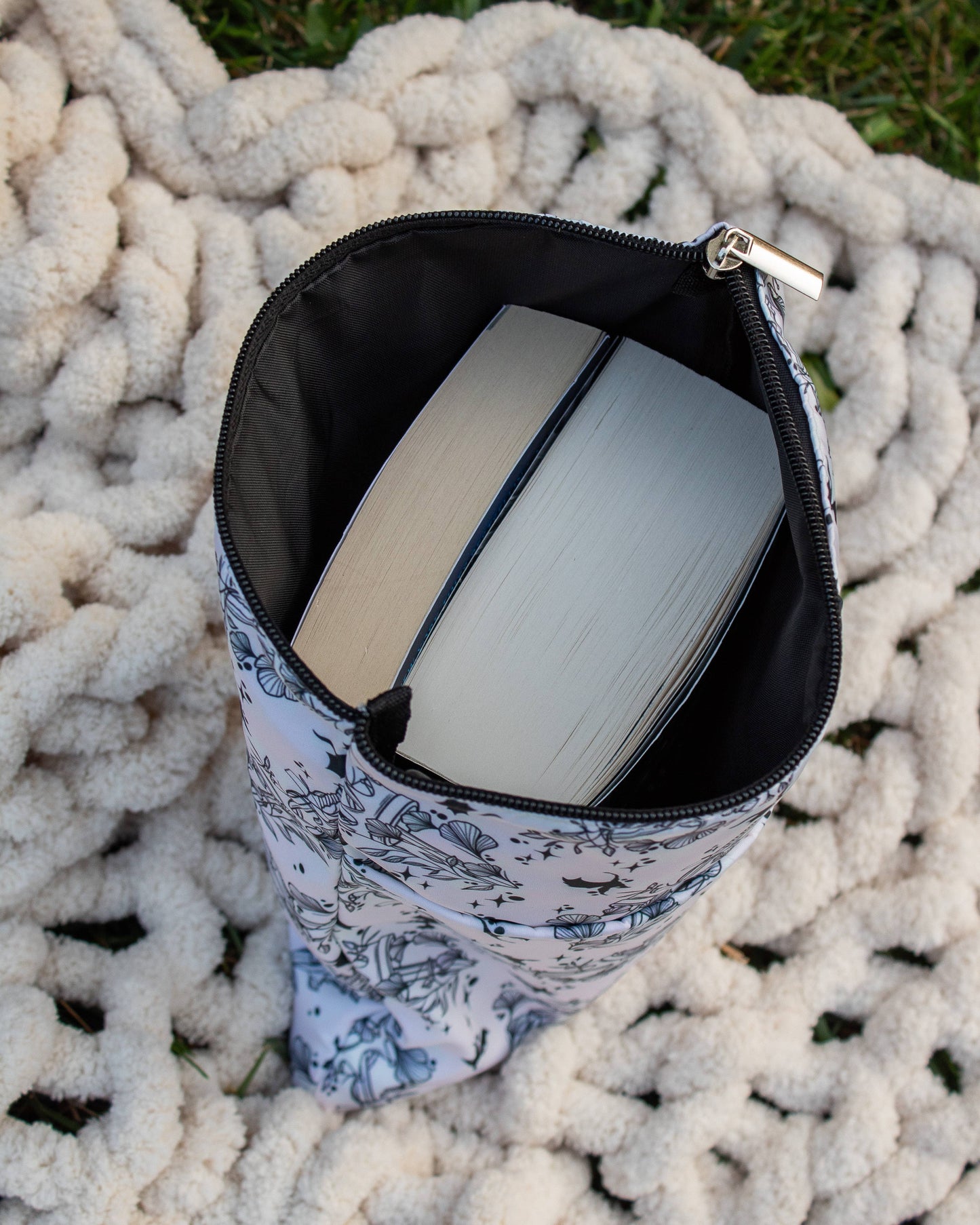 Ivory Swords Book/Tablet Sleeve