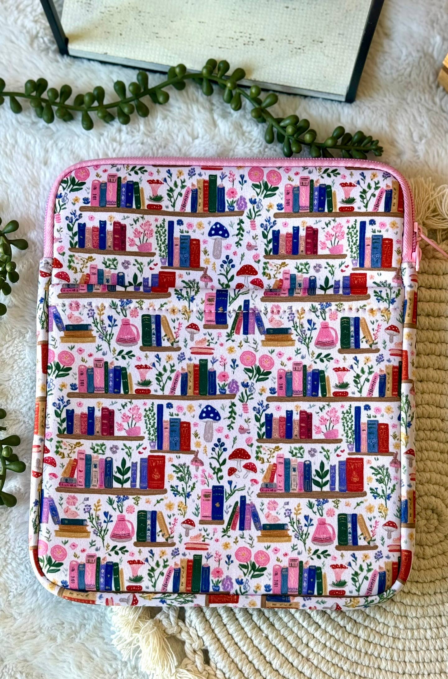 8x10 Mushroom Bookshelf Book Sleeve | Book Sleeve |