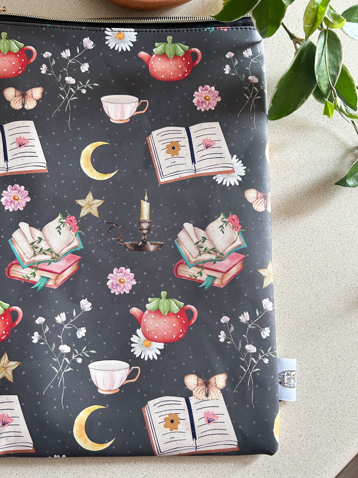 Tea Lovers Book Sleeve