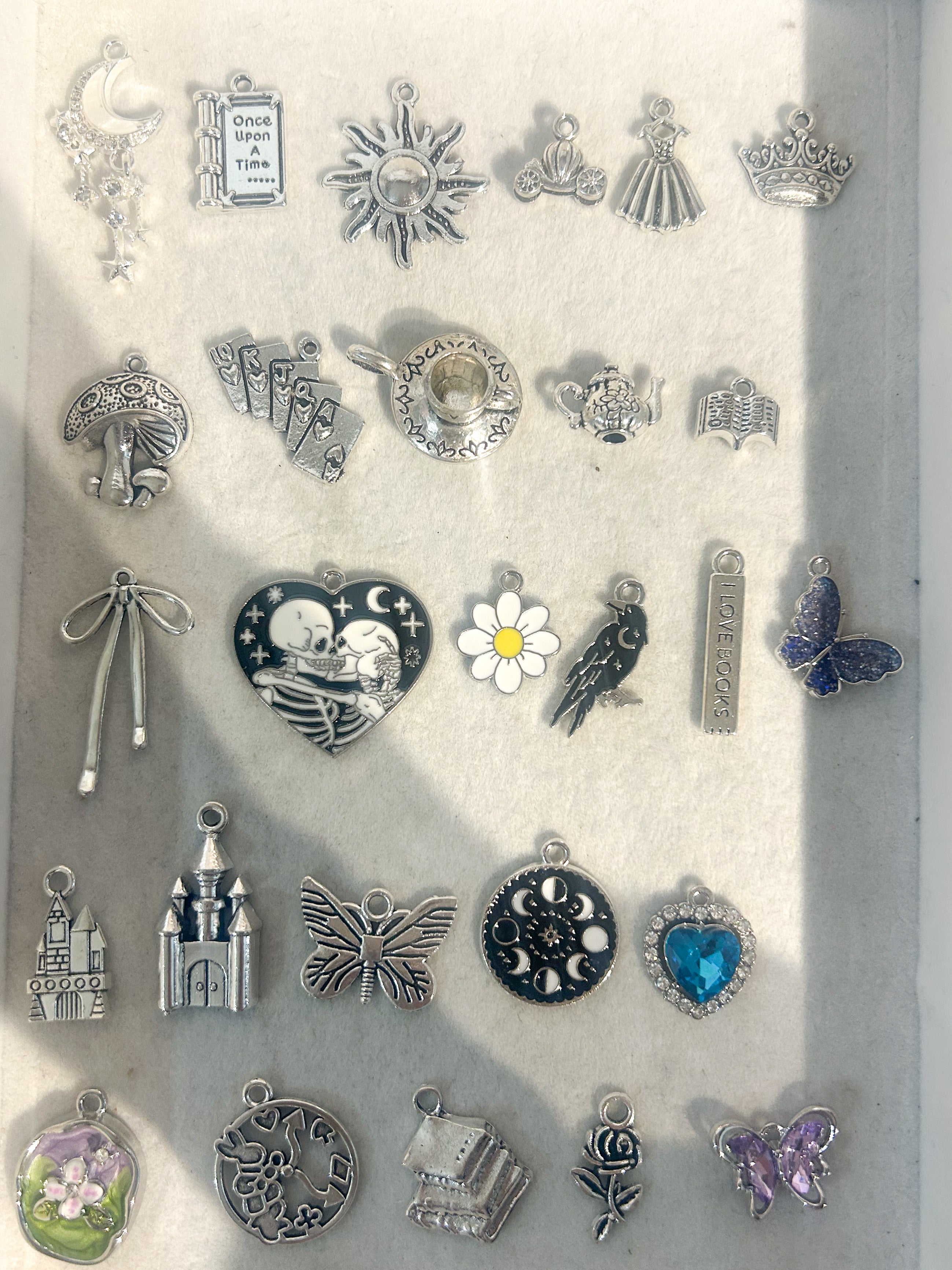 TikTok Live Charm Bar!