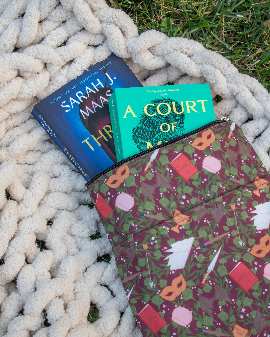 Book / Tablet Sleeve | A Court of Thorns and Roses