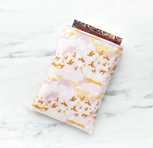 Birds in flight  - padded book sleeve, book pouch