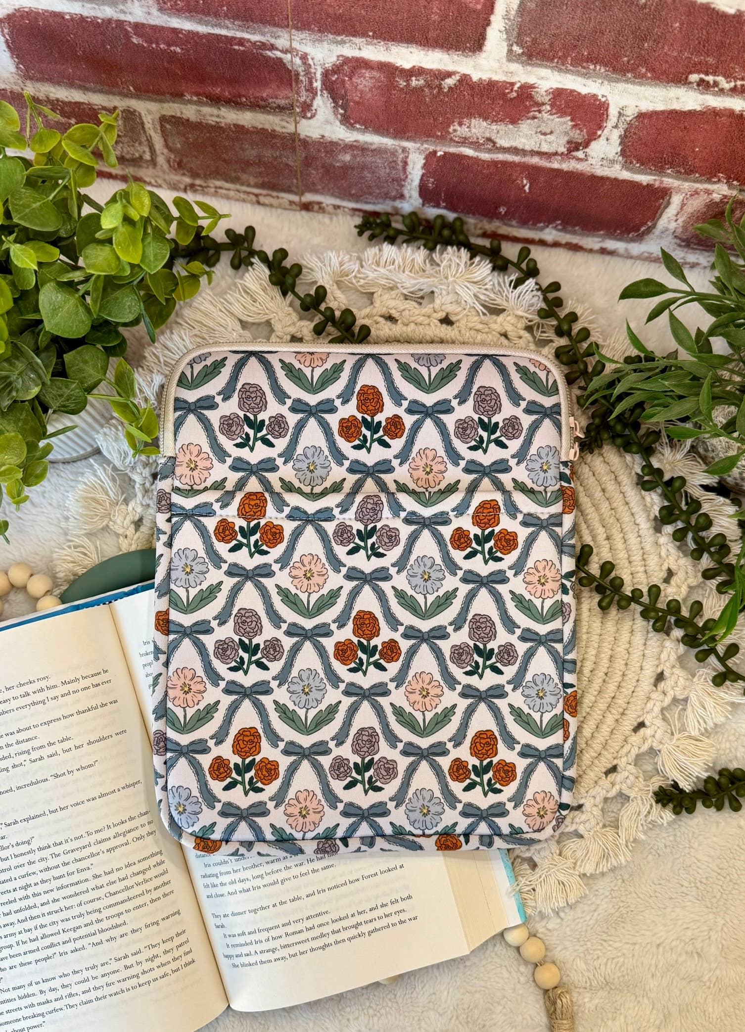 8x10 Floral Book Sleeve | Book Sleeve | Kindle Storage