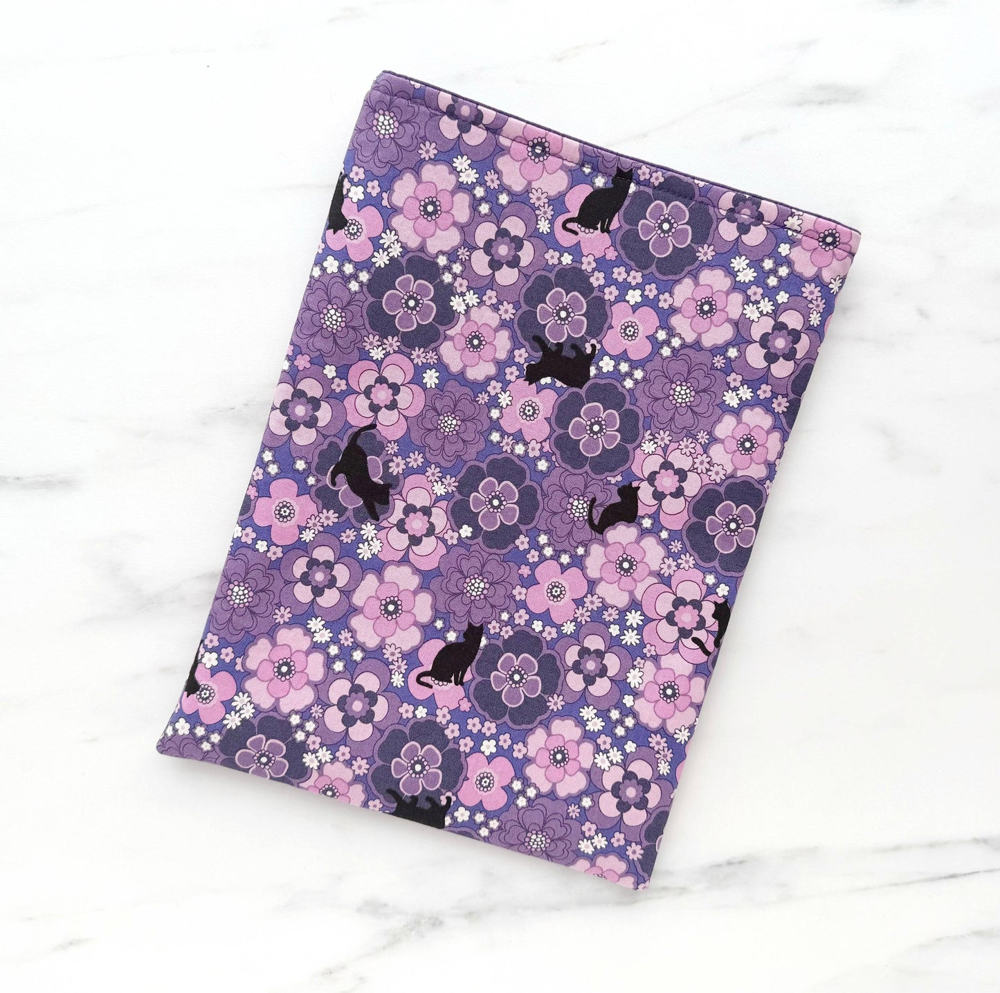 Cats groove - padded book sleeve, book pouch
