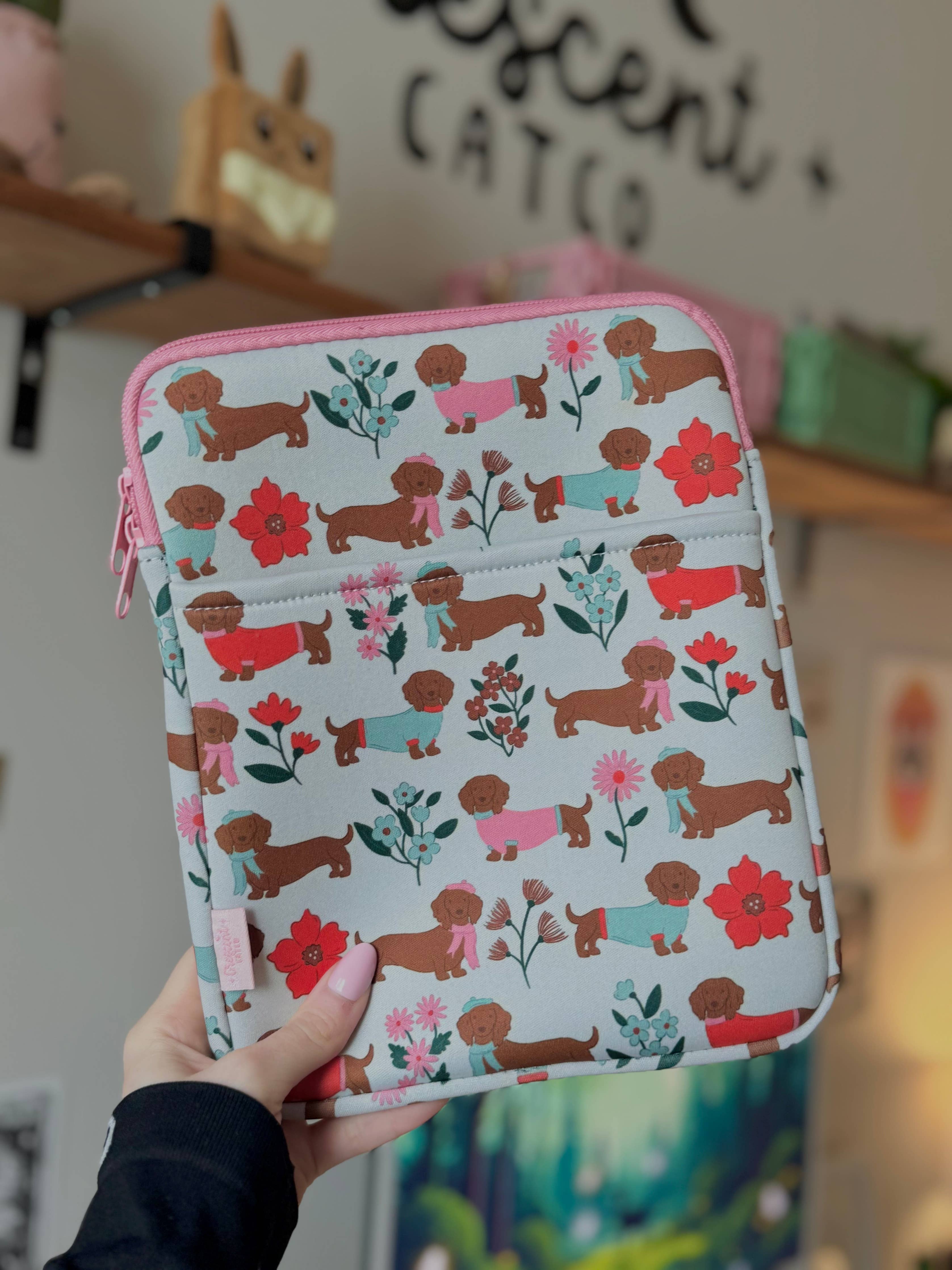 Dachshund Garden Book & Kindle Pouch, Medium E-Reader Zip up Book Sleeve (Copy)