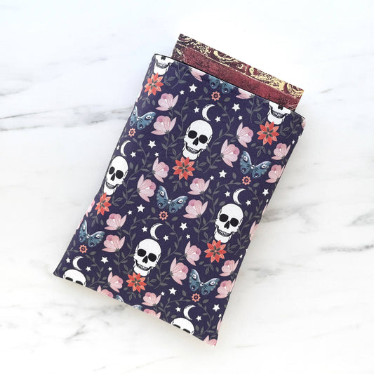 Flower skulls - padded book sleeve, book pouch