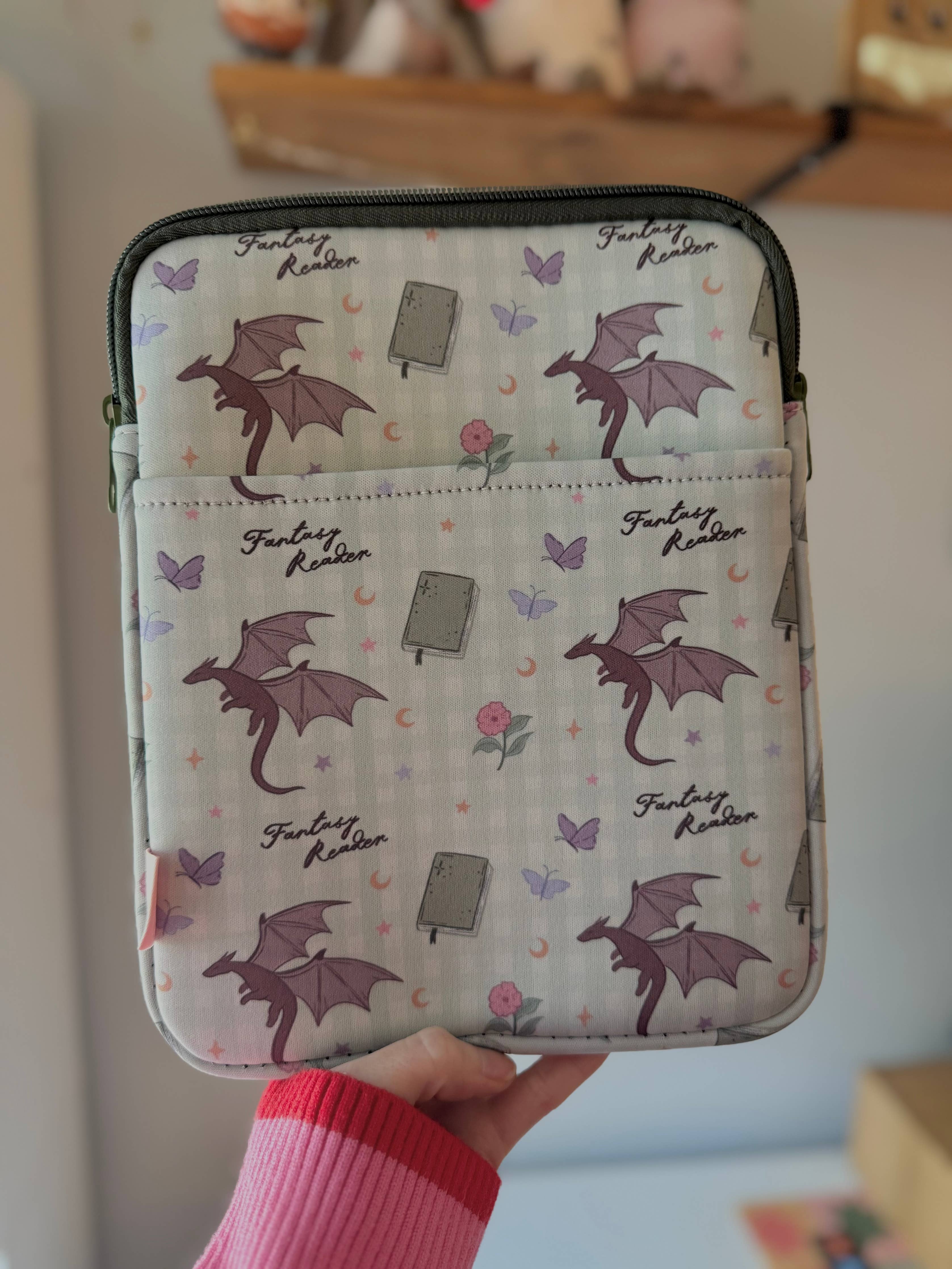 Fantasy Reader Gingham Dragon Book & Kindle Sleeve Pouch