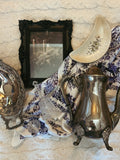 Moody Elegance Basket