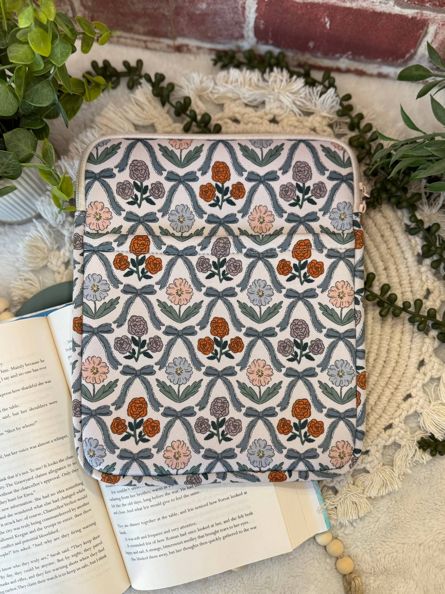 8x10 Floral Book Sleeve | Book Sleeve | Kindle Storage