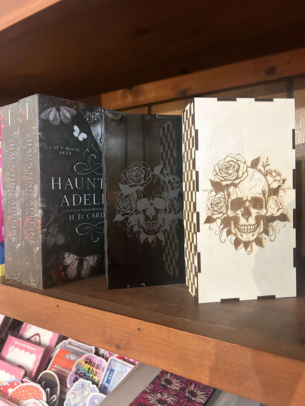 Dark Romance Bookend
