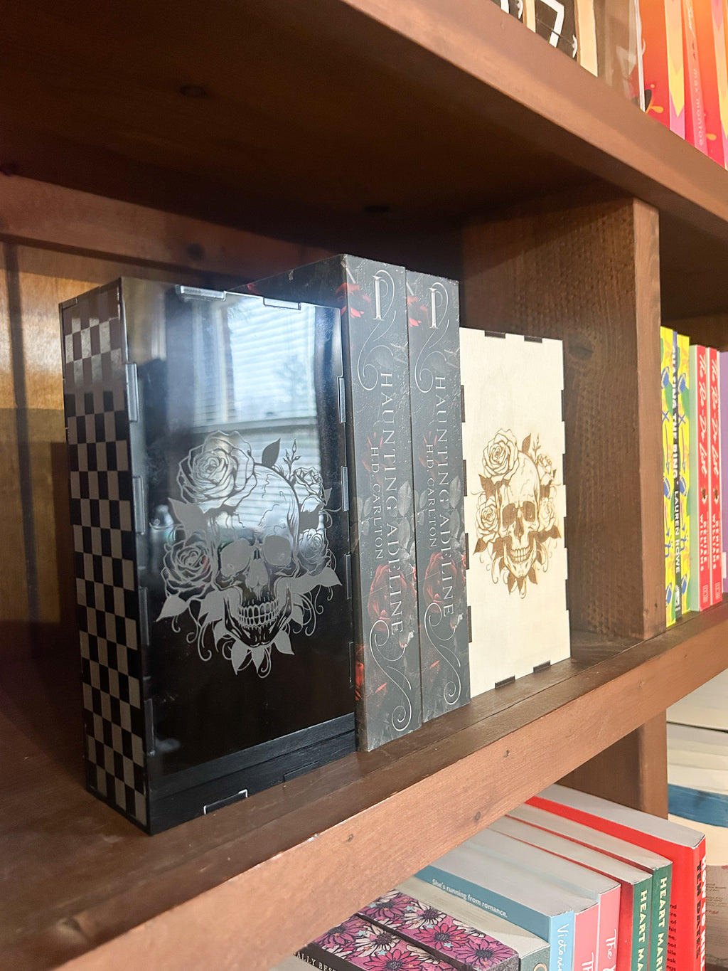 Dark Romance Bookend