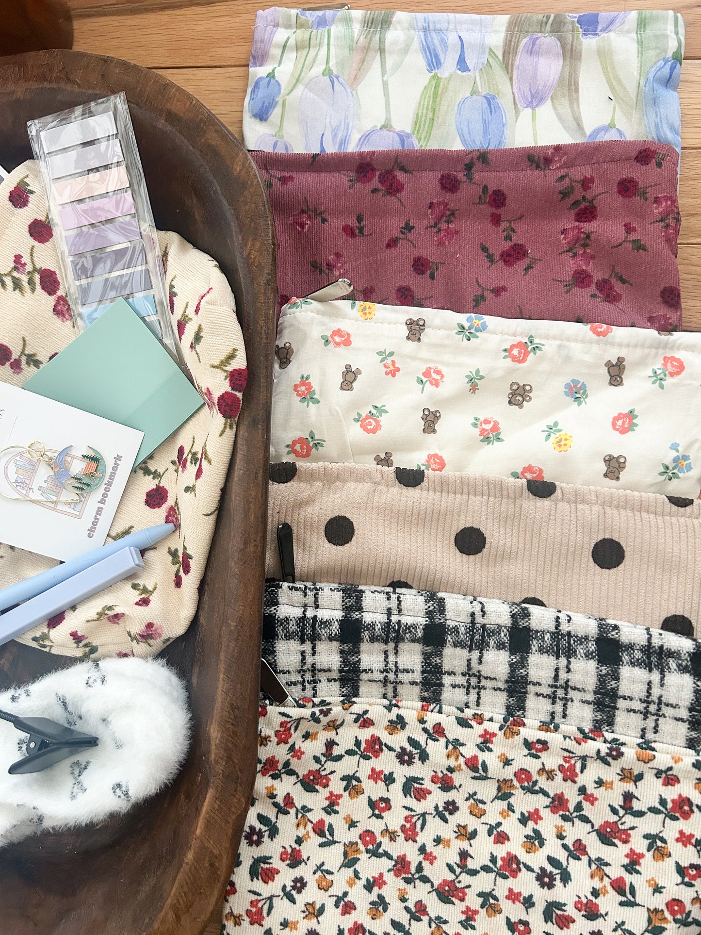 The Bookworm Pouch