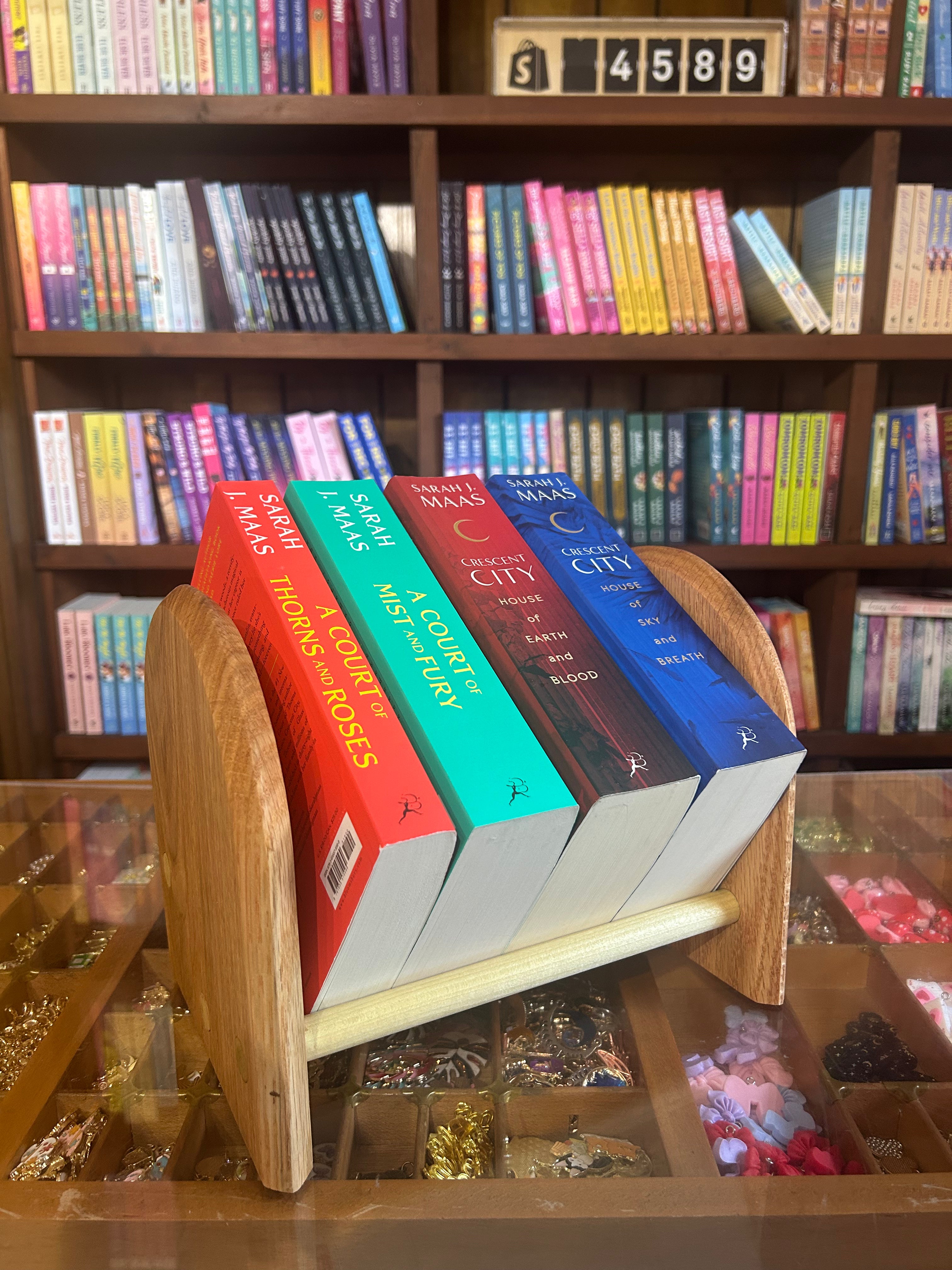 Red Oak Tabletop Bookshelf