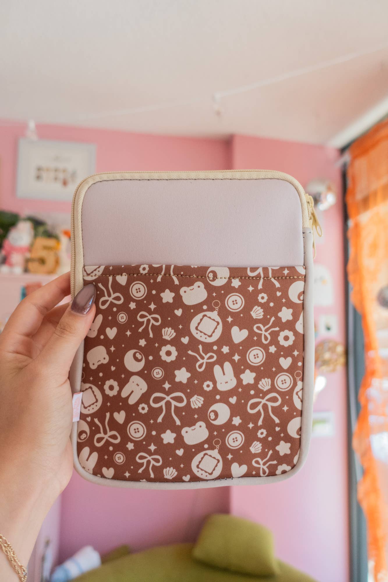 Trinkets Kindle & E-reader Zipper Sleeve