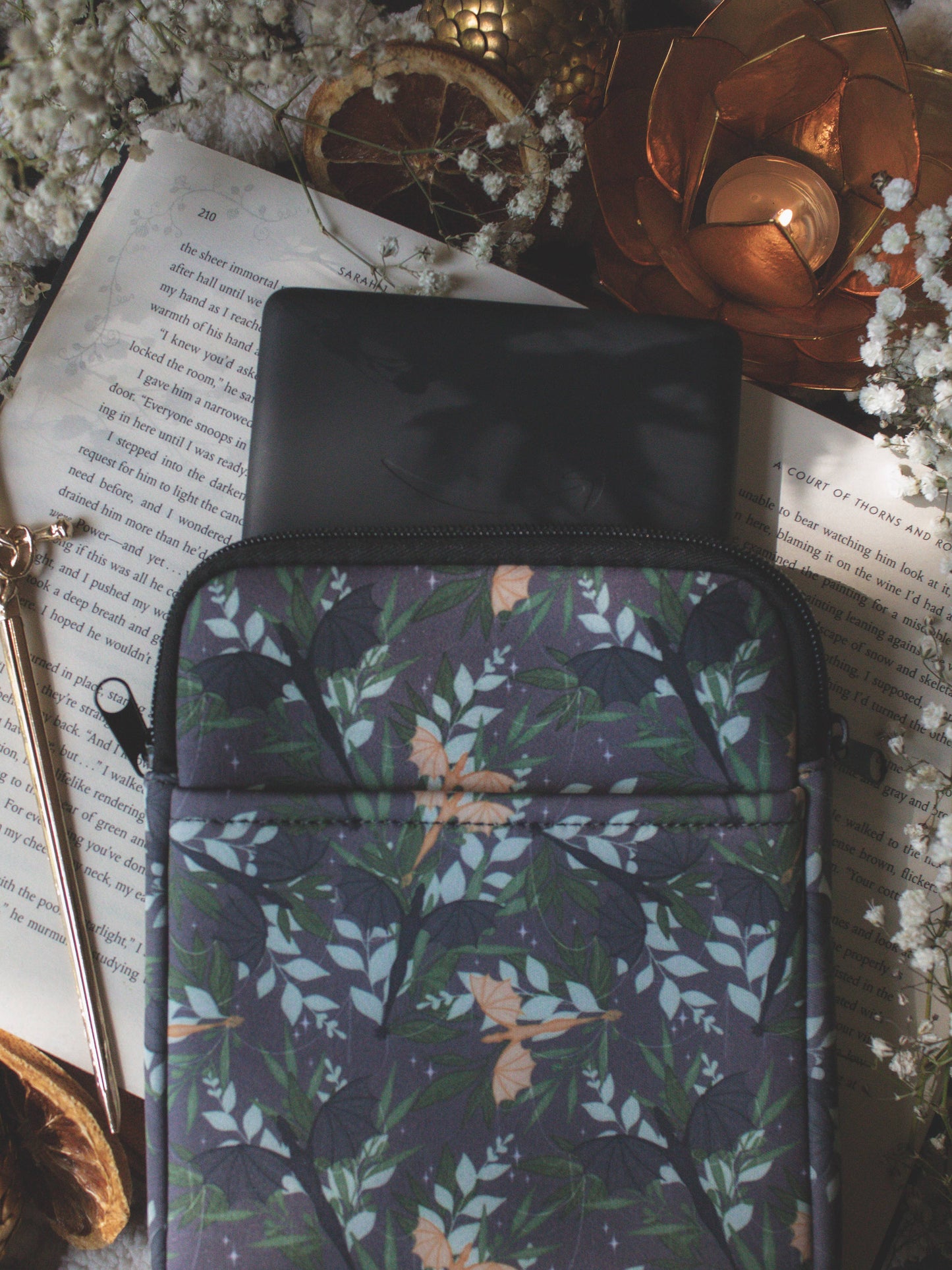 Fourth Wing Dragons Neoprene E-Reader/ Tablet Sleeve
