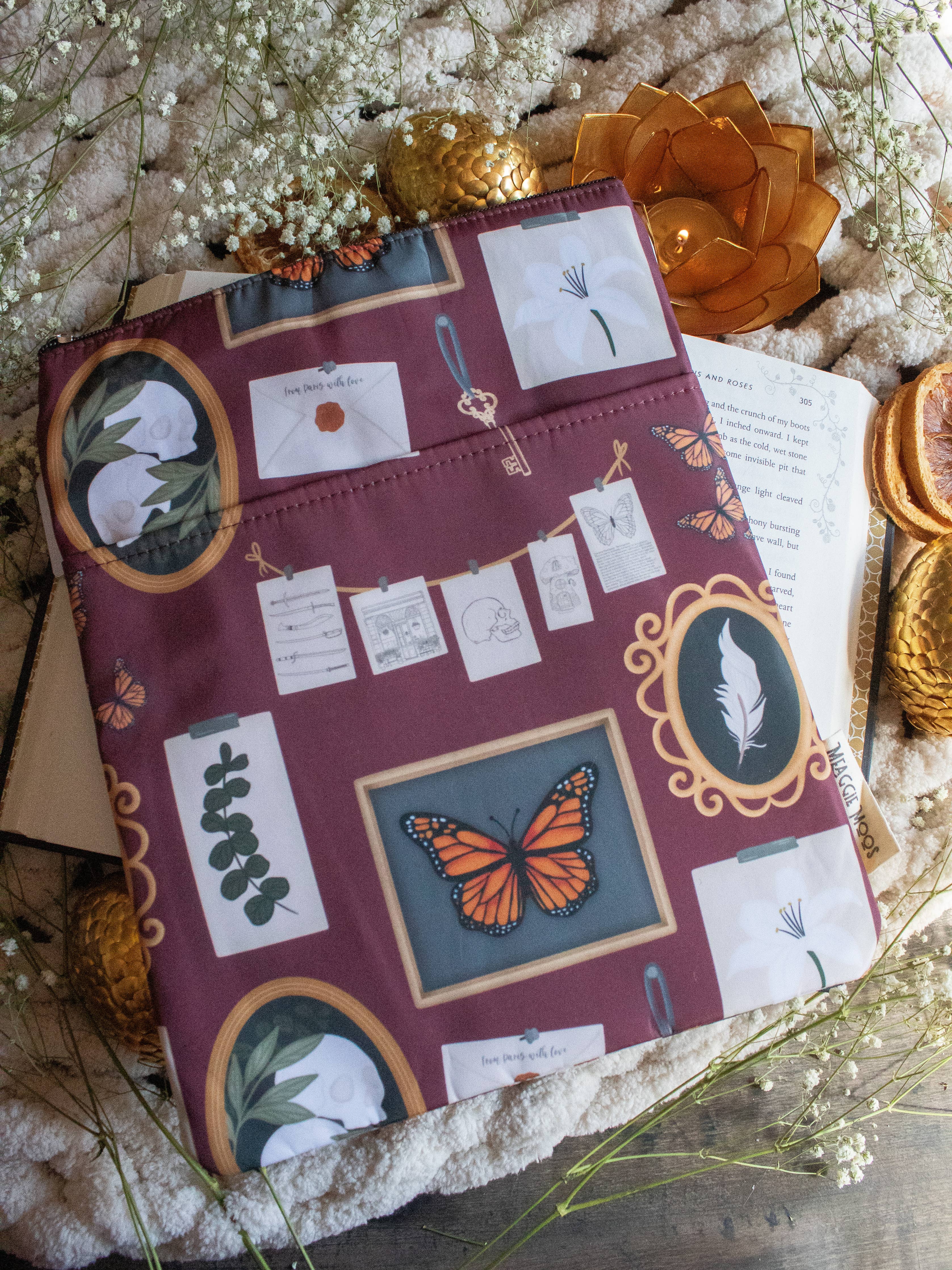 Dark Academia Book/Tablet Sleeve