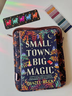 Vintage Cats & Bows Book & Kindle Pouch, Medium E-Reader Zip up Book Sleeve