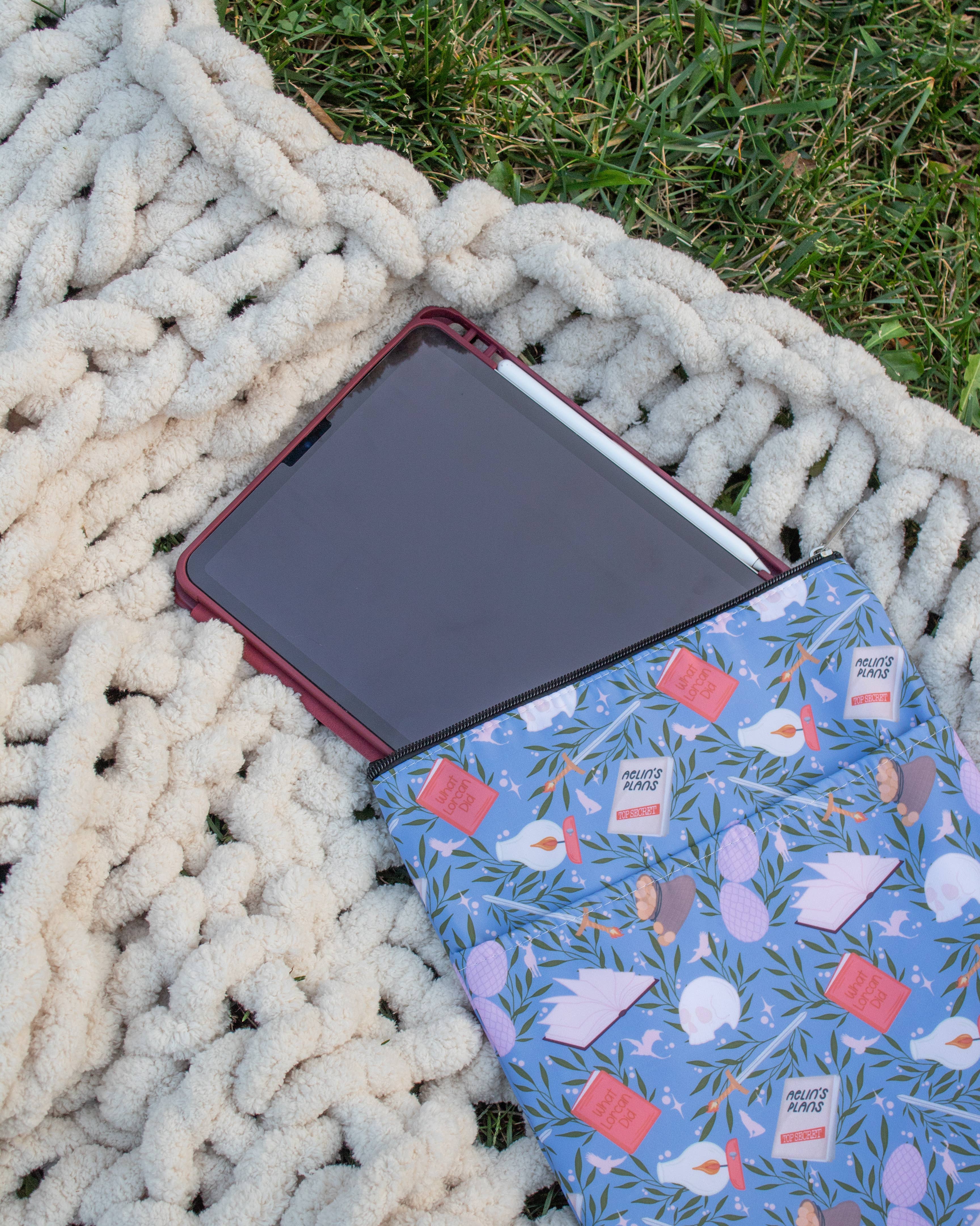 Throne of Glass Book/Tablet Sleeve