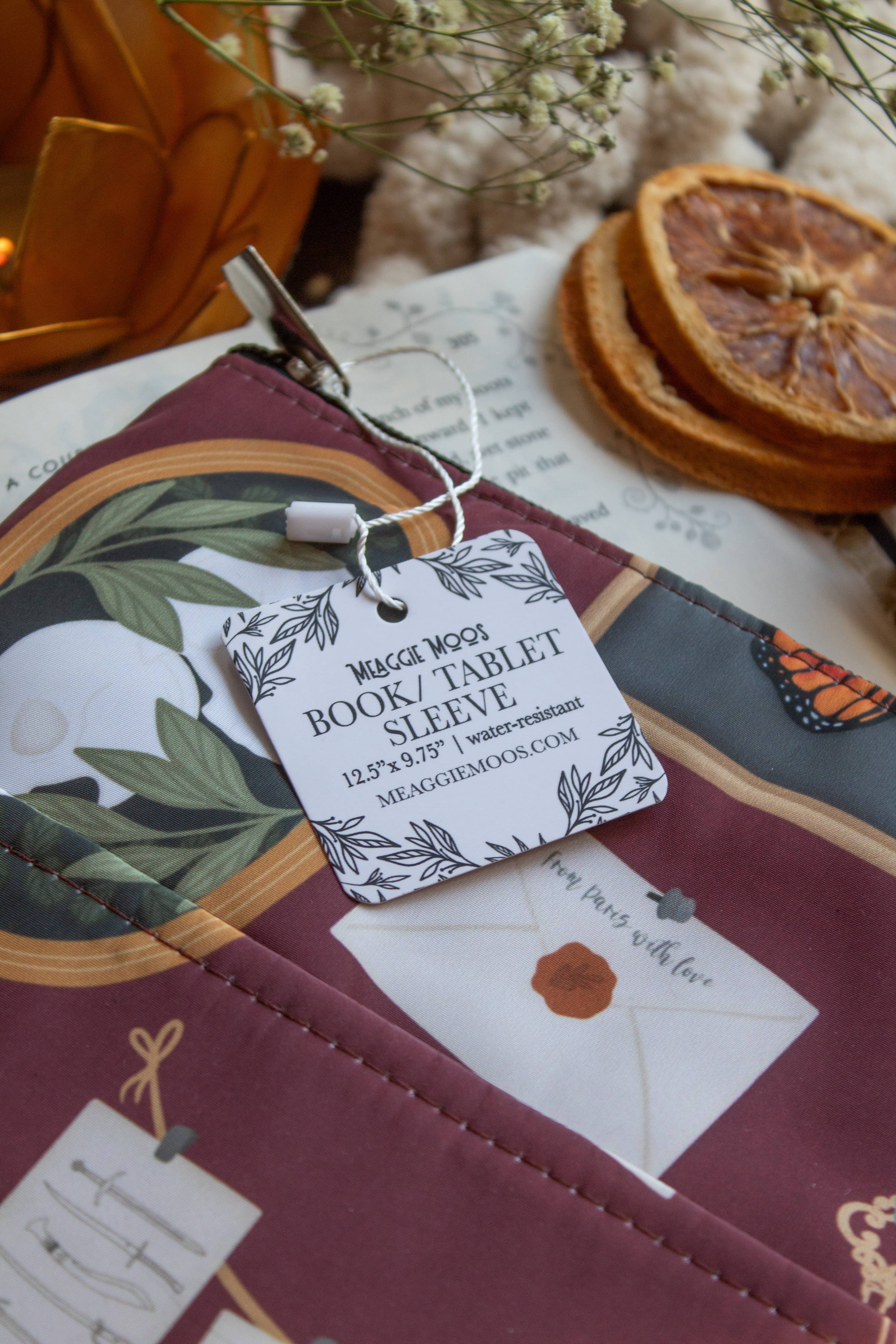 Dark Academia Book/Tablet Sleeve